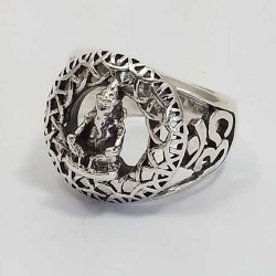 Bague ronde avec Ganesh en argent 925 .