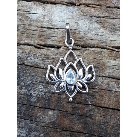 Pendentif Lotus Topaze bleu