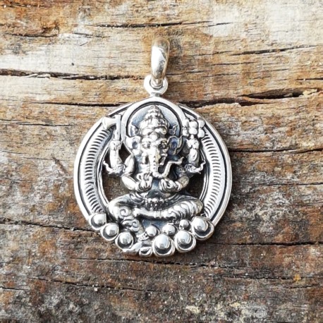 Pendentif Ganesh cercle argent 925