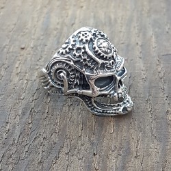 bague argent 925 tete de mort pentagramme .