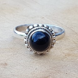 Bague onyx rond en argent 925.